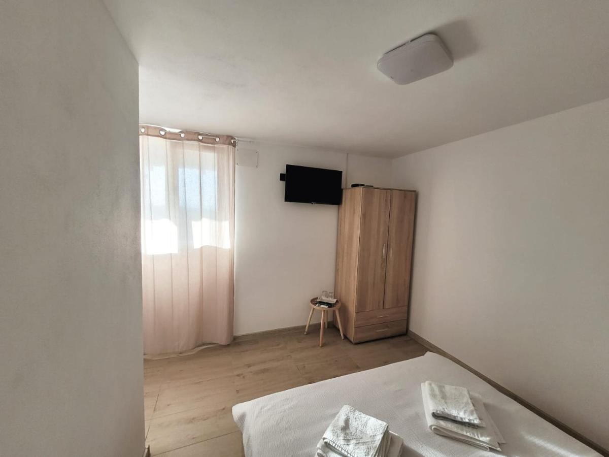 Cabana Vărad Coronini Moldova Veche Exterior foto
